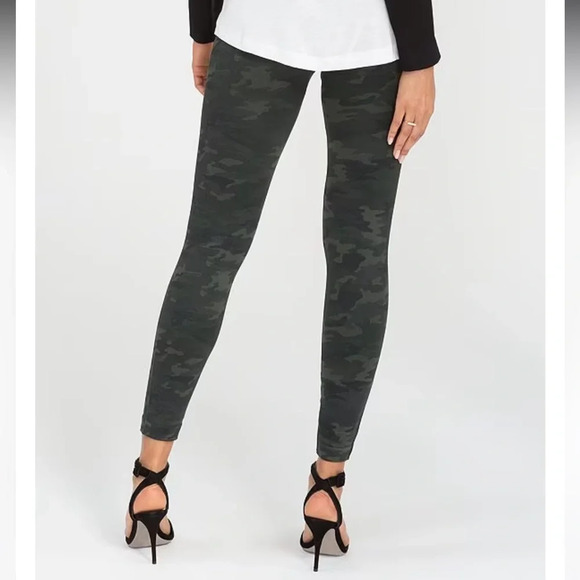 Spanx Look At Me Now High Waisted Stretch Leggings Pants Camo Green Size Small - Picture 4 of 13